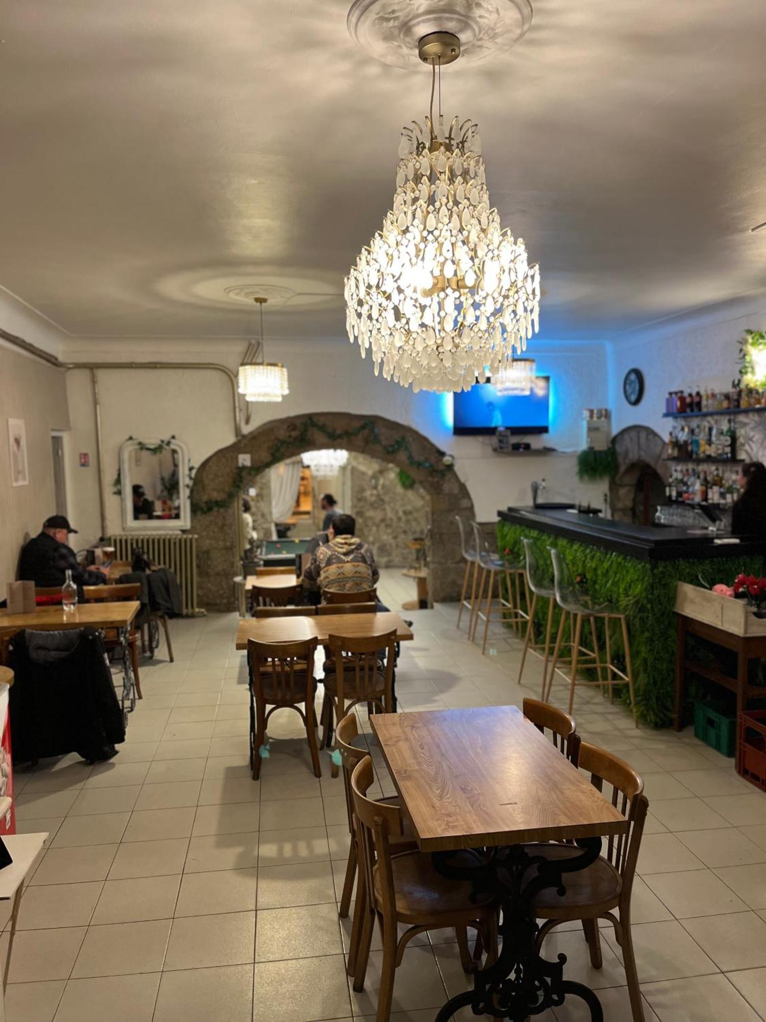 Cafe Du Commerce Genolhac Exteriér fotografie