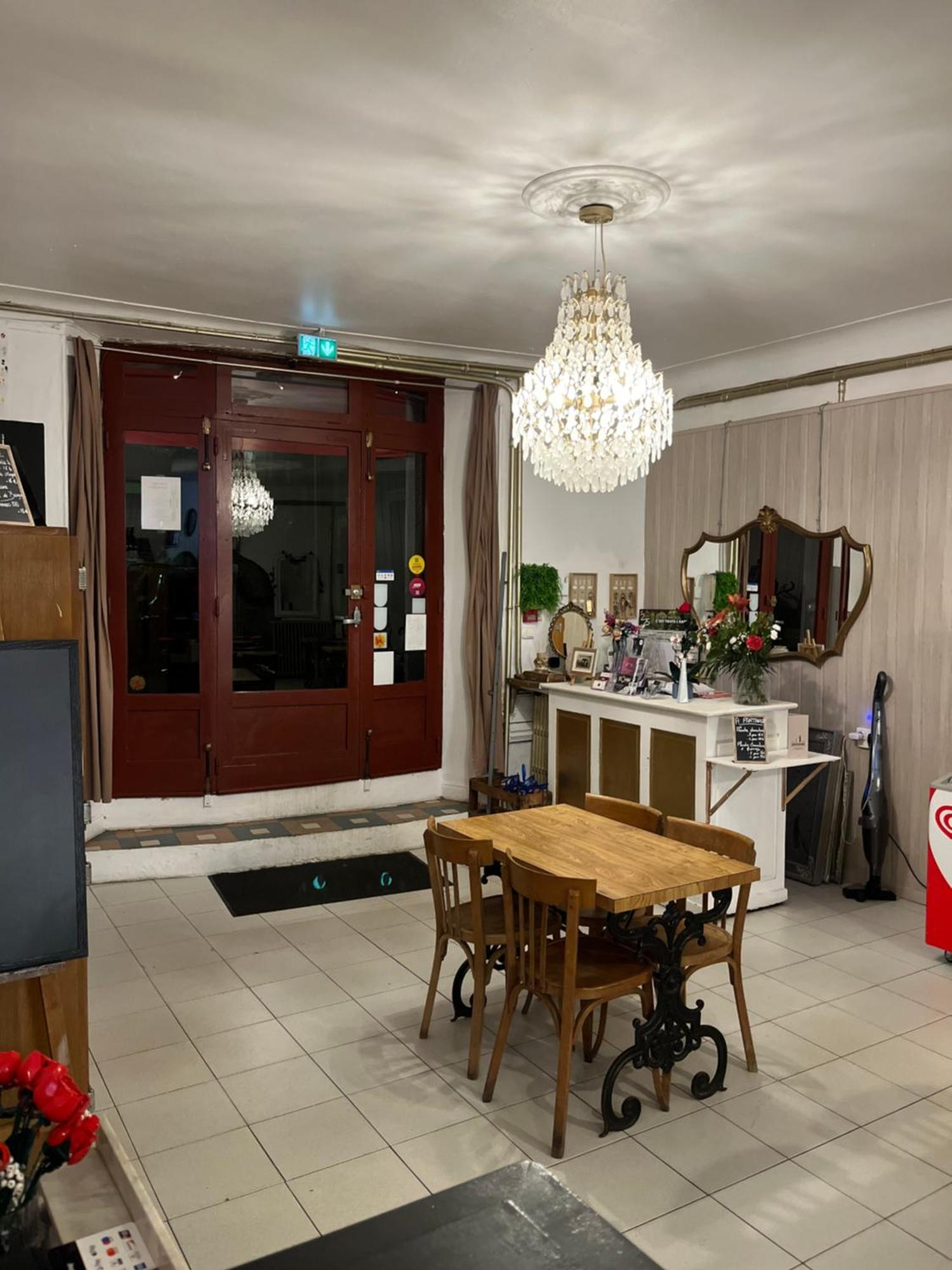 Cafe Du Commerce Genolhac Exteriér fotografie